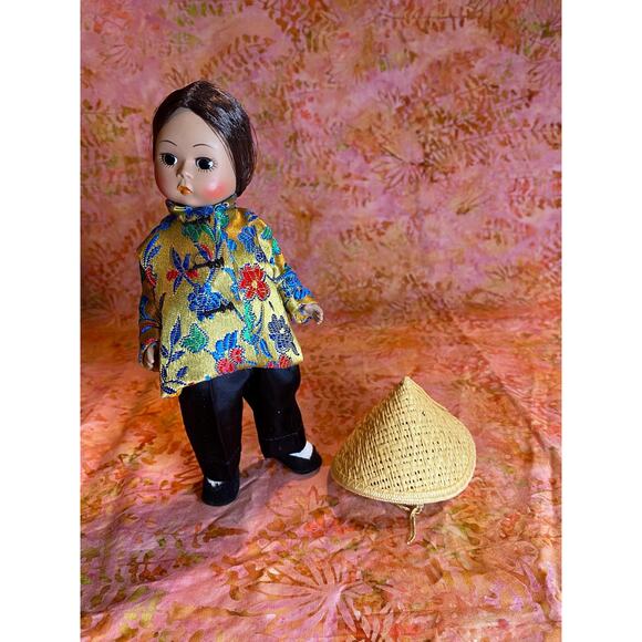 Vintage 1970s 8” Madame Alexander Doll China Chinese Girl #572 tags - Picture 4 of 7